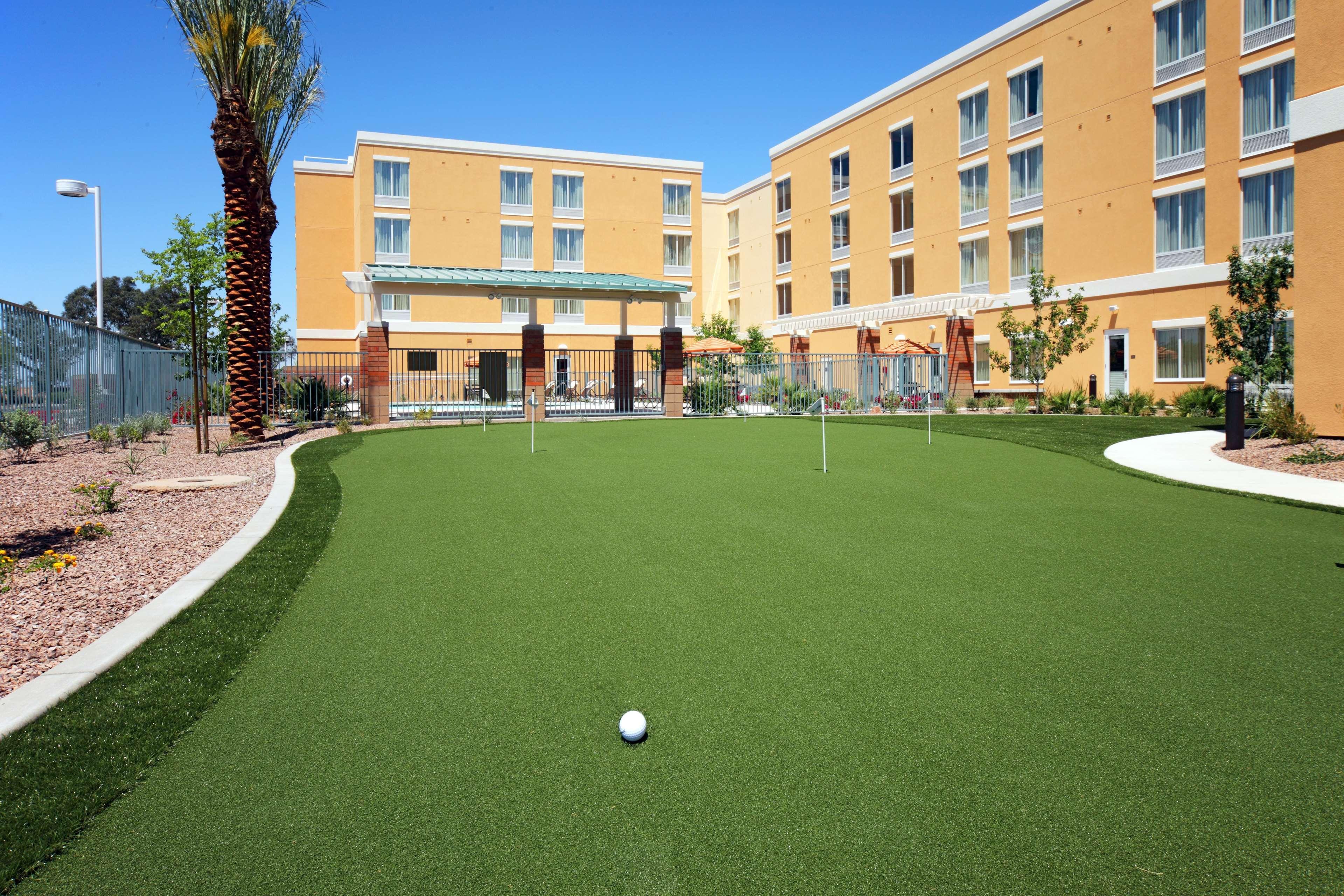 Hyatt Place Phoenix/ Mesa Hotel Exterior photo