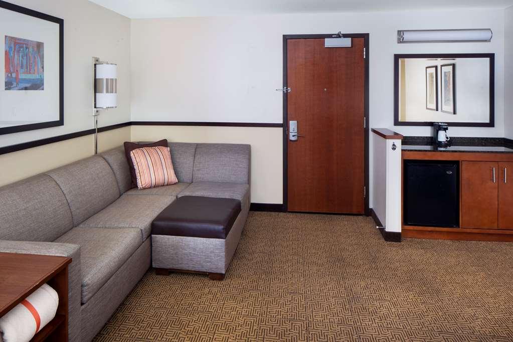 Hyatt Place Phoenix/ Mesa Hotel Room photo